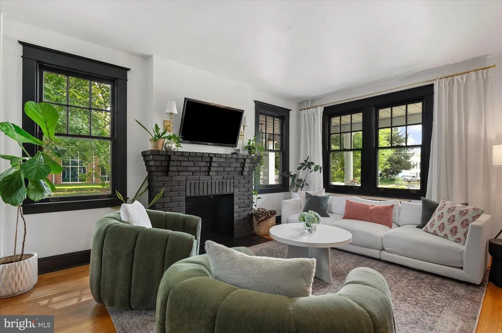 1422 West St, Annapolis, MD 21401