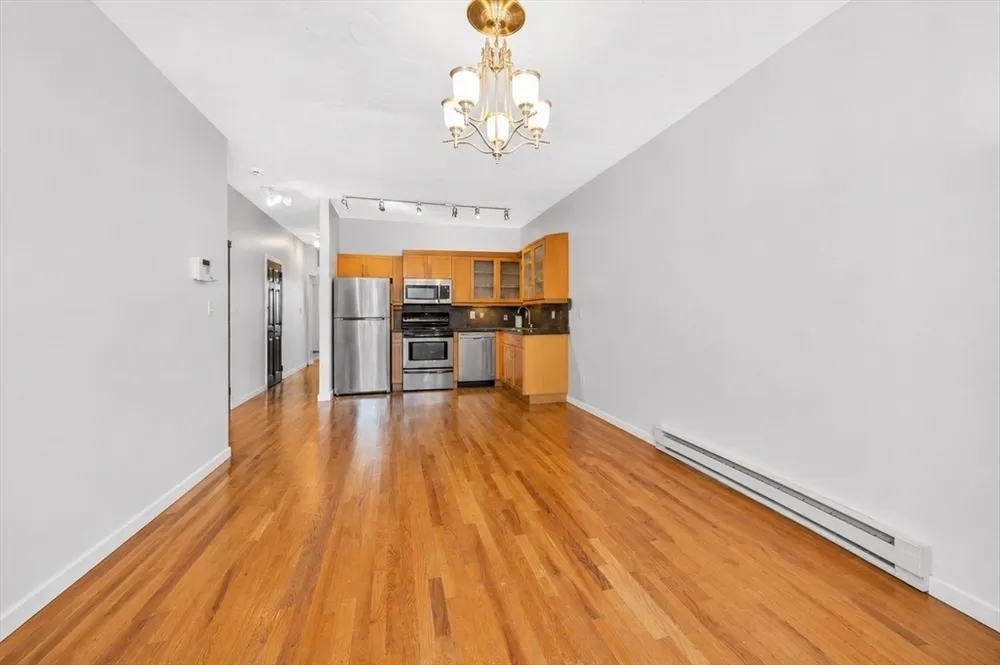 881 Harrison Ave, Boston, MA 02118