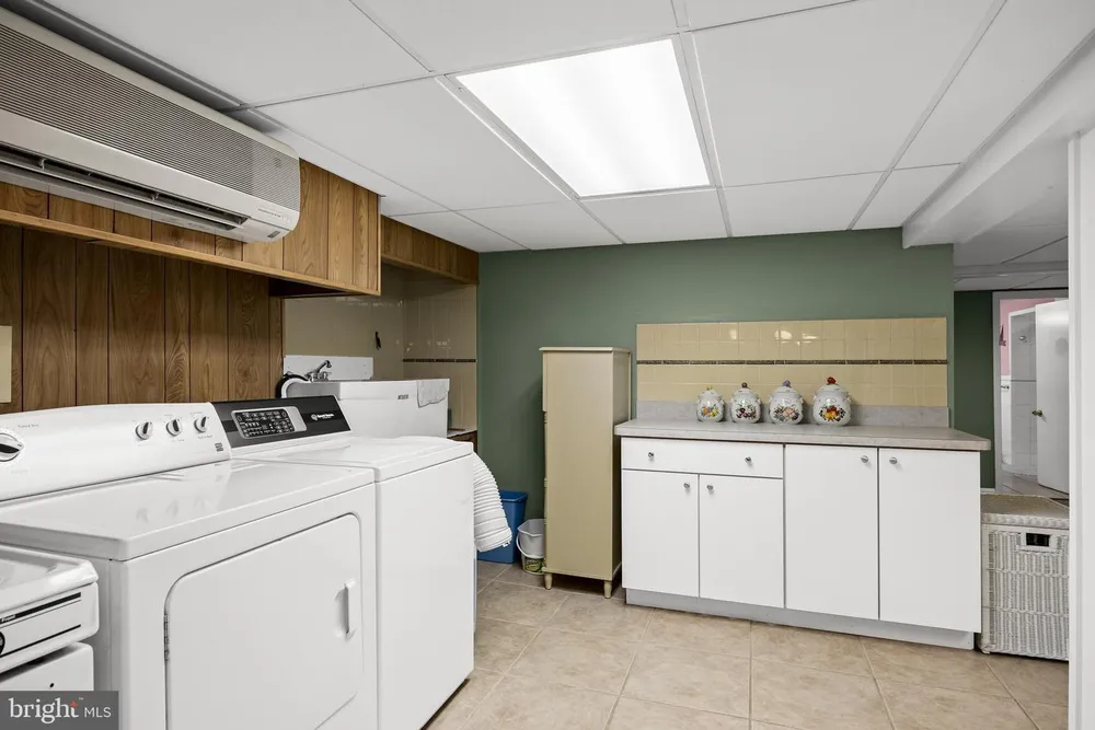 125 RHODE ISLAND AVENUE, Cherry Hill, NJ 08002