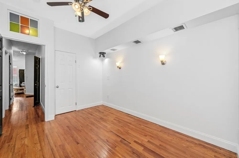 881 Harrison Ave, Boston, MA 02118