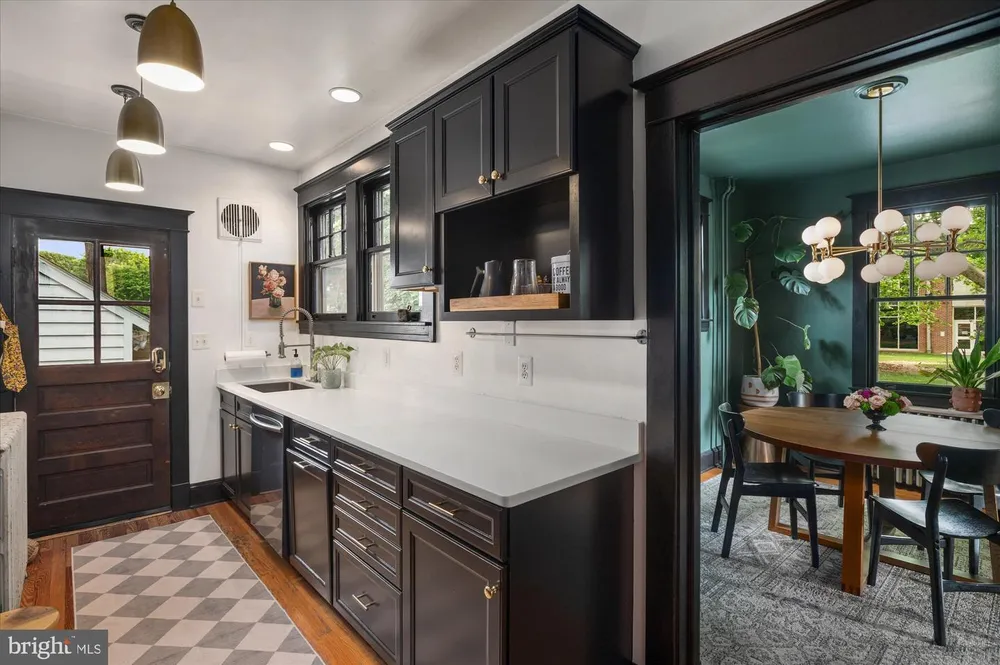 1422 West St, Annapolis, MD 21401