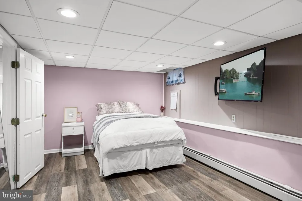 125 RHODE ISLAND AVENUE, Cherry Hill, NJ 08002