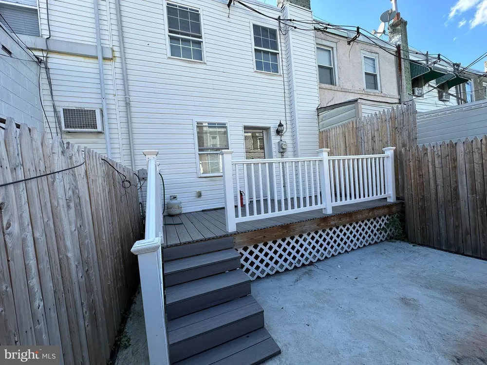 2731 S Fairhill St, Philadelphia, PA 19148