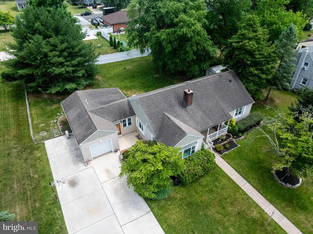 125 RHODE ISLAND AVENUE, Cherry Hill, NJ 08002