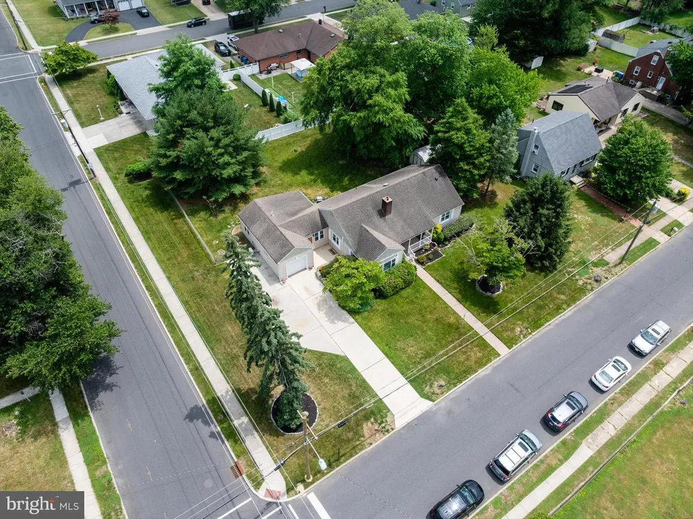 125 RHODE ISLAND AVENUE, Cherry Hill, NJ 08002