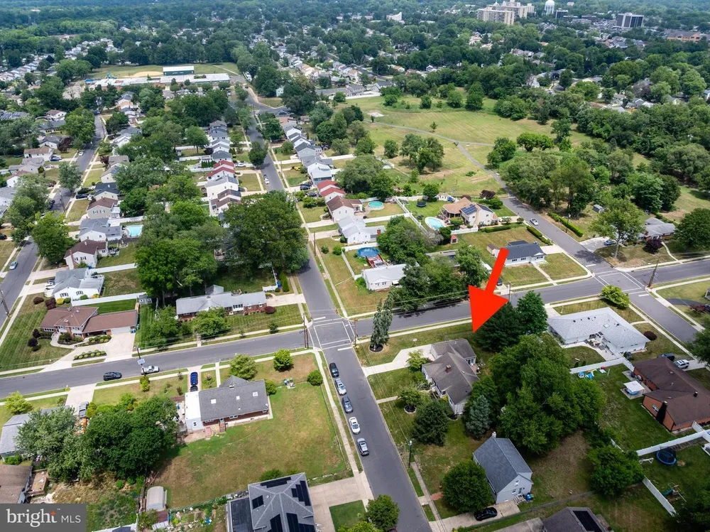 125 RHODE ISLAND AVENUE, Cherry Hill, NJ 08002