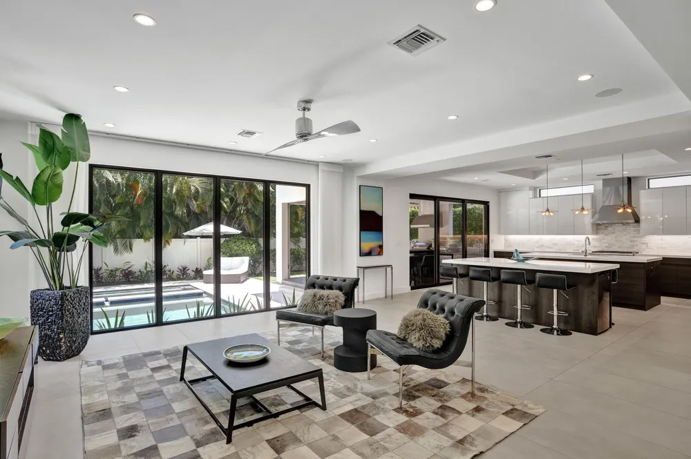 918 SE 8th St, Fort Lauderdale, FL 33316