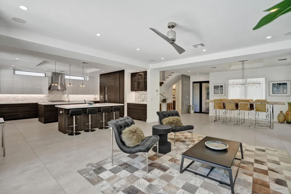 918 SE 8th St, Fort Lauderdale, FL 33316