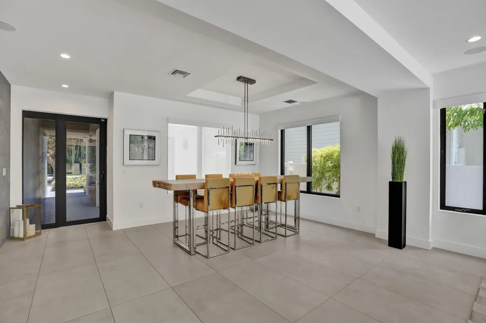 918 SE 8th St, Fort Lauderdale, FL 33316