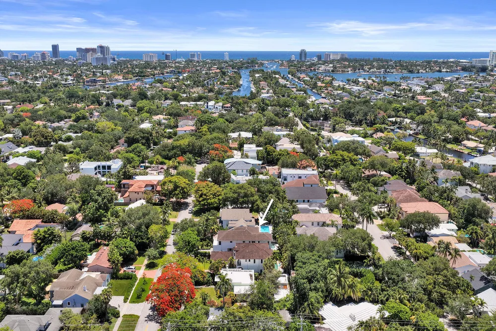 918 SE 8th St, Fort Lauderdale, FL 33316