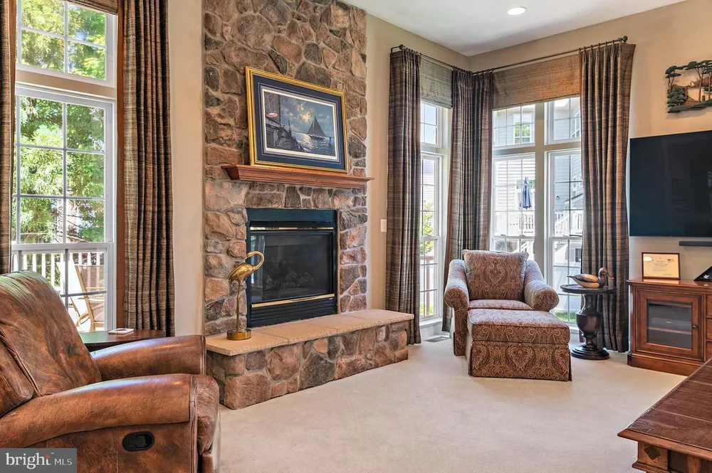216 Bowen Ct, Annapolis, MD 21401