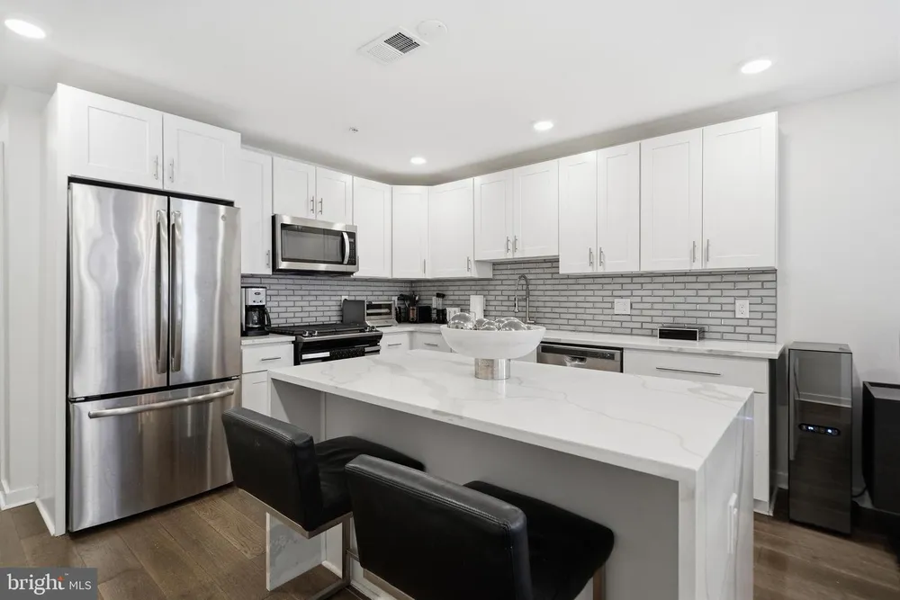 1951 Cambridge St, Philadelphia, PA 19130-1507