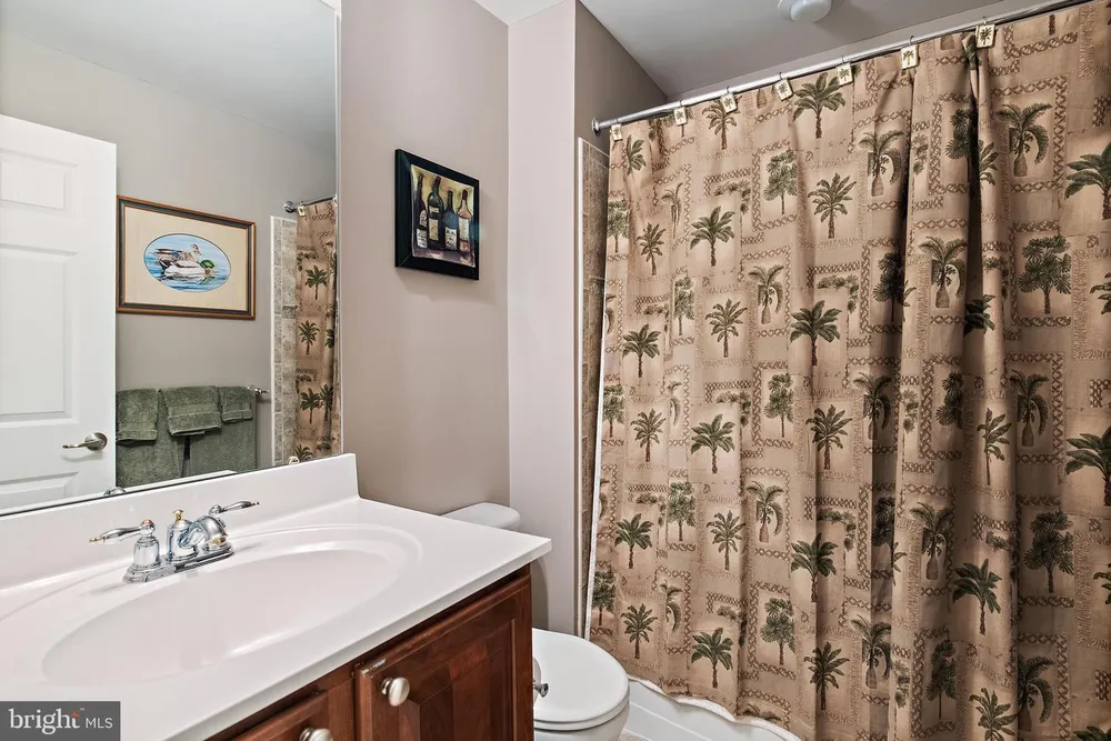 216 Bowen Ct, Annapolis, MD 21401