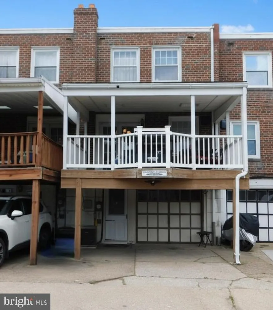 409 Seville St, Philadelphia, PA 19128