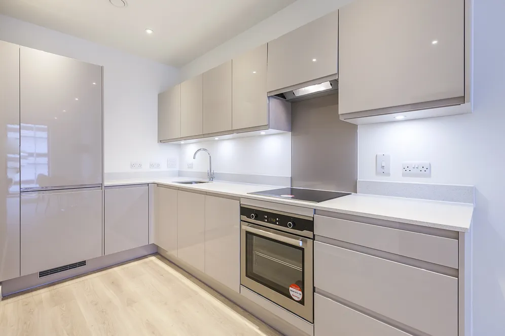 Valencia Close, London, E14 photo 4