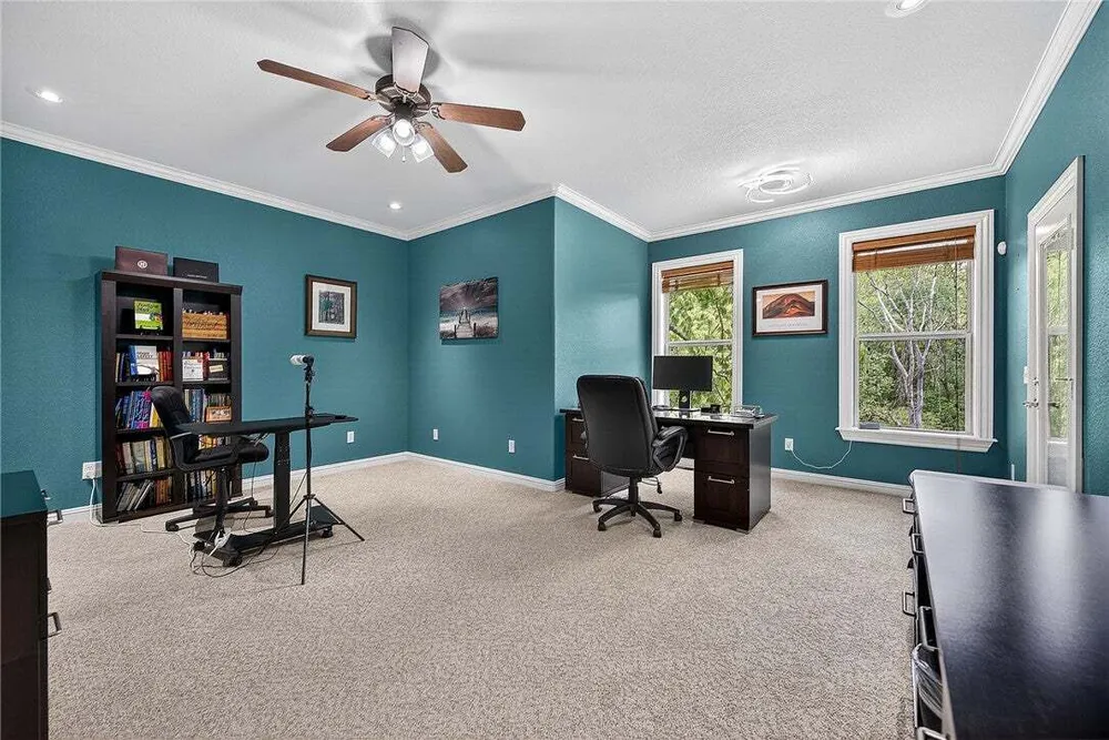 1502 NE BLUFF SPRING AVE, Bentonville, AR 72712