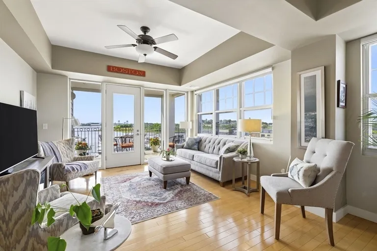 550 Pleasant St, Winthrop, MA 02152
