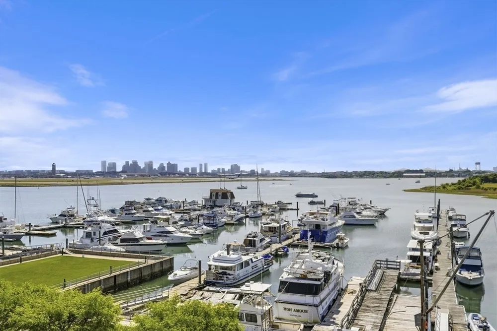 550 Pleasant St, Winthrop, MA 02152
