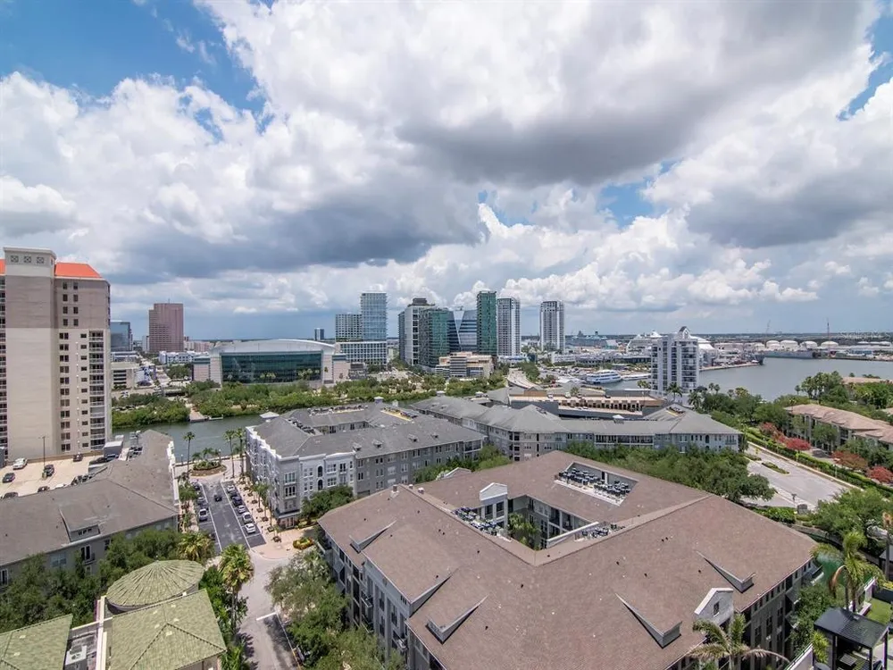 450 Knights Run Ave, Tampa, FL 33602