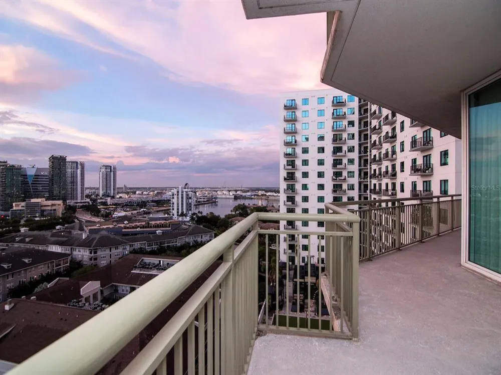 450 Knights Run Ave, Tampa, FL 33602