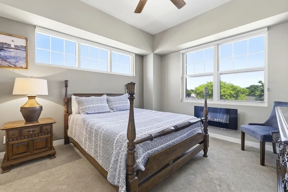 550 Pleasant St, Winthrop, MA 02152
