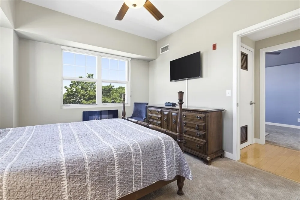 550 Pleasant St, Winthrop, MA 02152