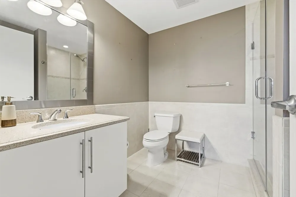 550 Pleasant St, Winthrop, MA 02152