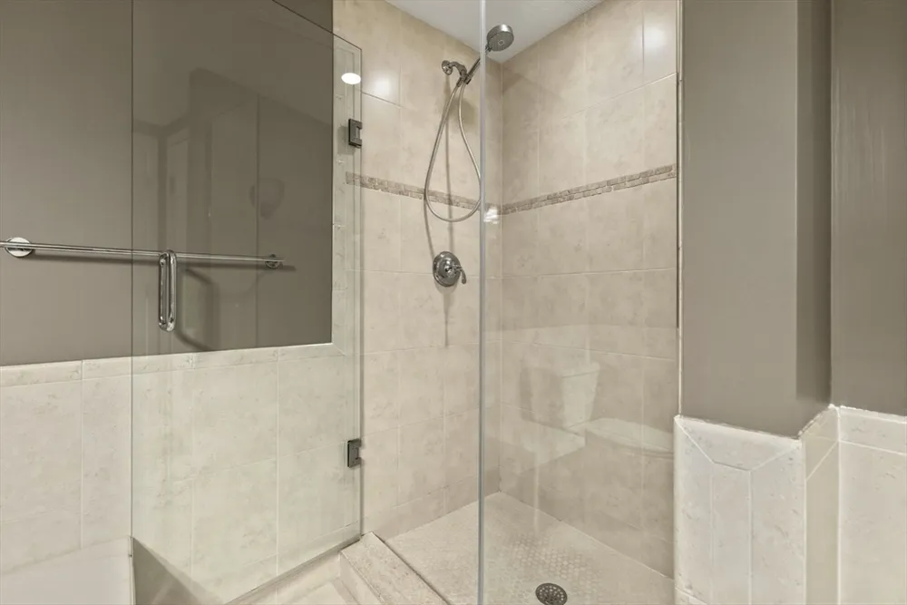 550 Pleasant St, Winthrop, MA 02152