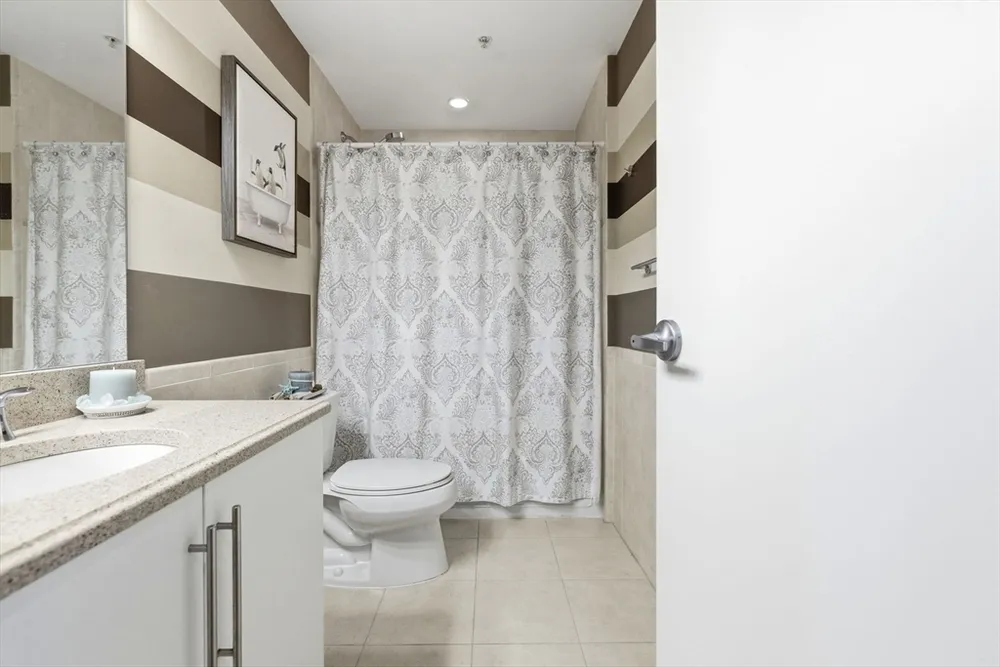 550 Pleasant St, Winthrop, MA 02152