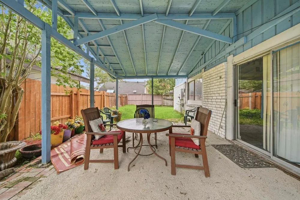 7642 Candlegreen Ln, Houston, TX 77071