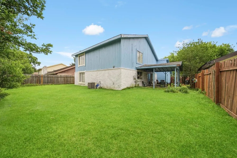 7642 Candlegreen Ln, Houston, TX 77071