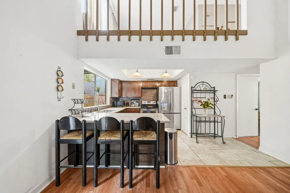 7642 Candlegreen Ln, Houston, TX 77071