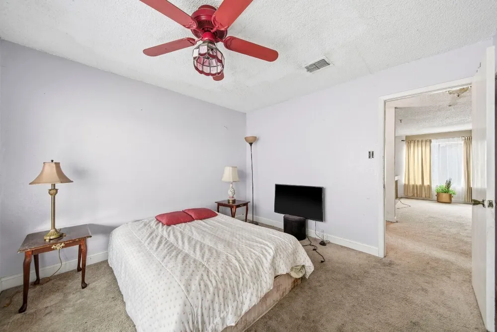 7642 Candlegreen Ln, Houston, TX 77071