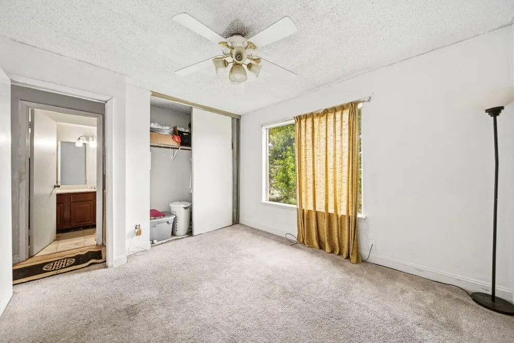 7642 Candlegreen Ln, Houston, TX 77071