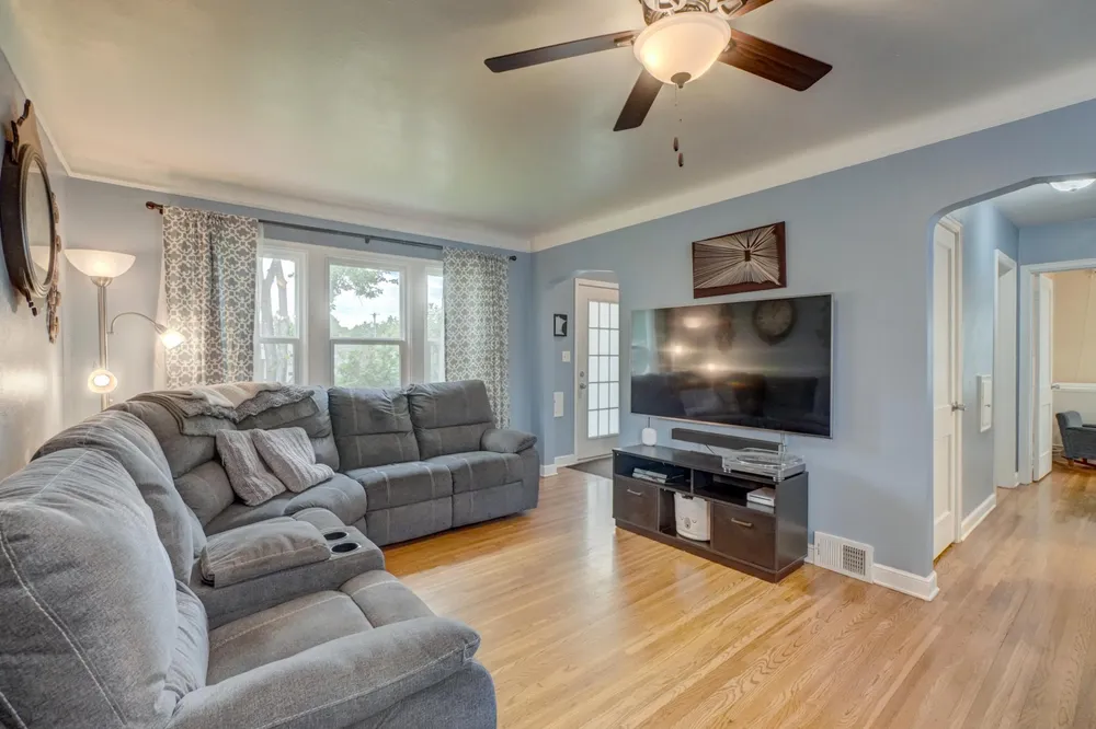 1742 Nevada Ave E, Saint Paul, MN 55106