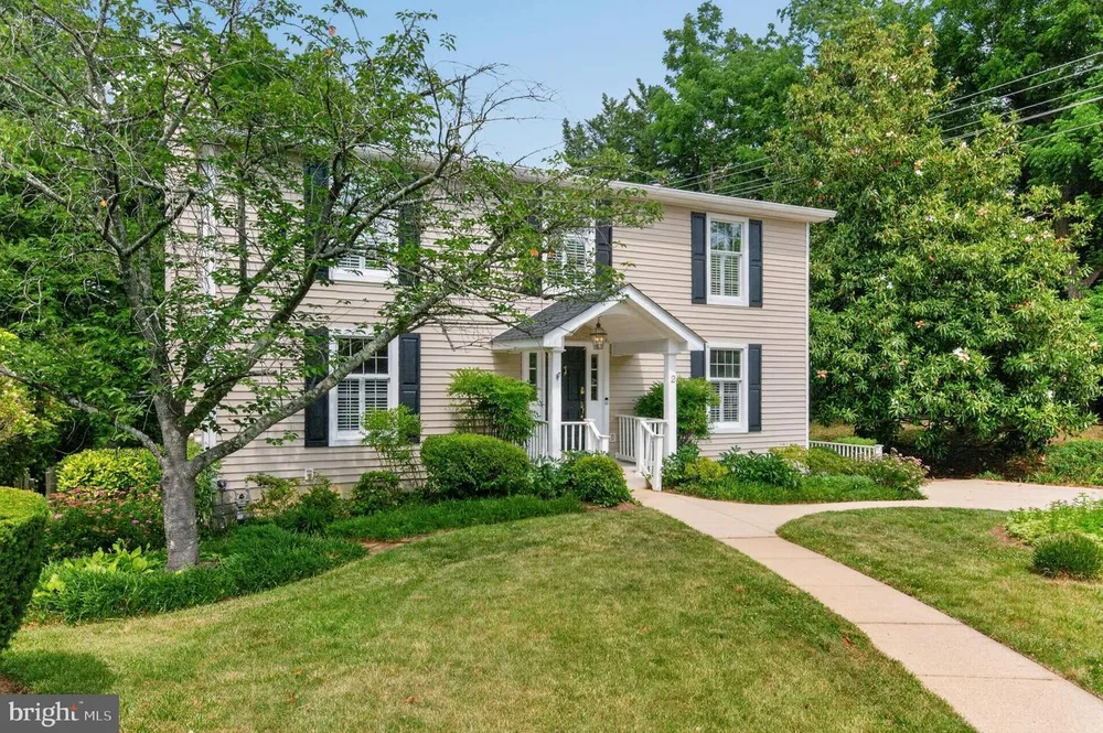 2 Tolson St, Annapolis, MD 21401
