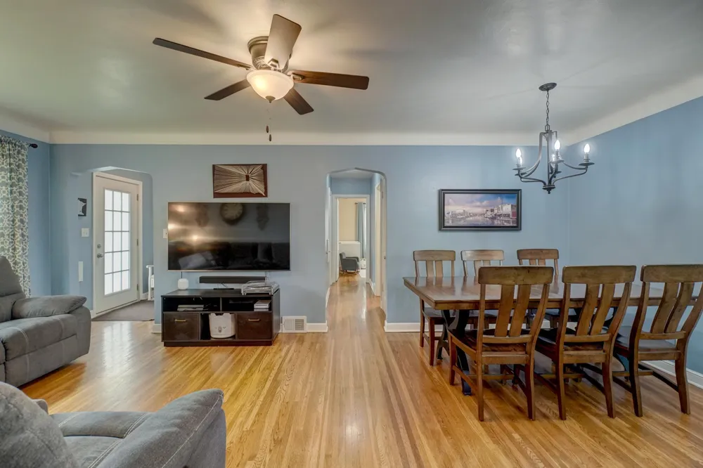 1742 Nevada Ave E, Saint Paul, MN 55106