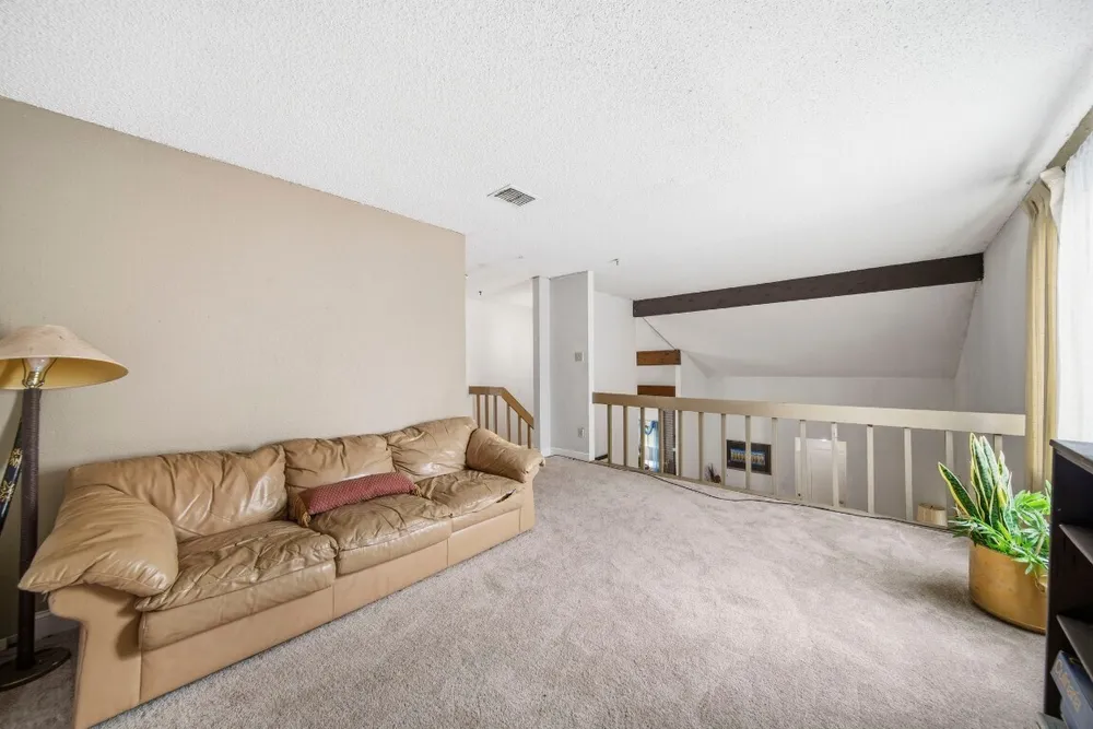 7642 Candlegreen Ln, Houston, TX 77071