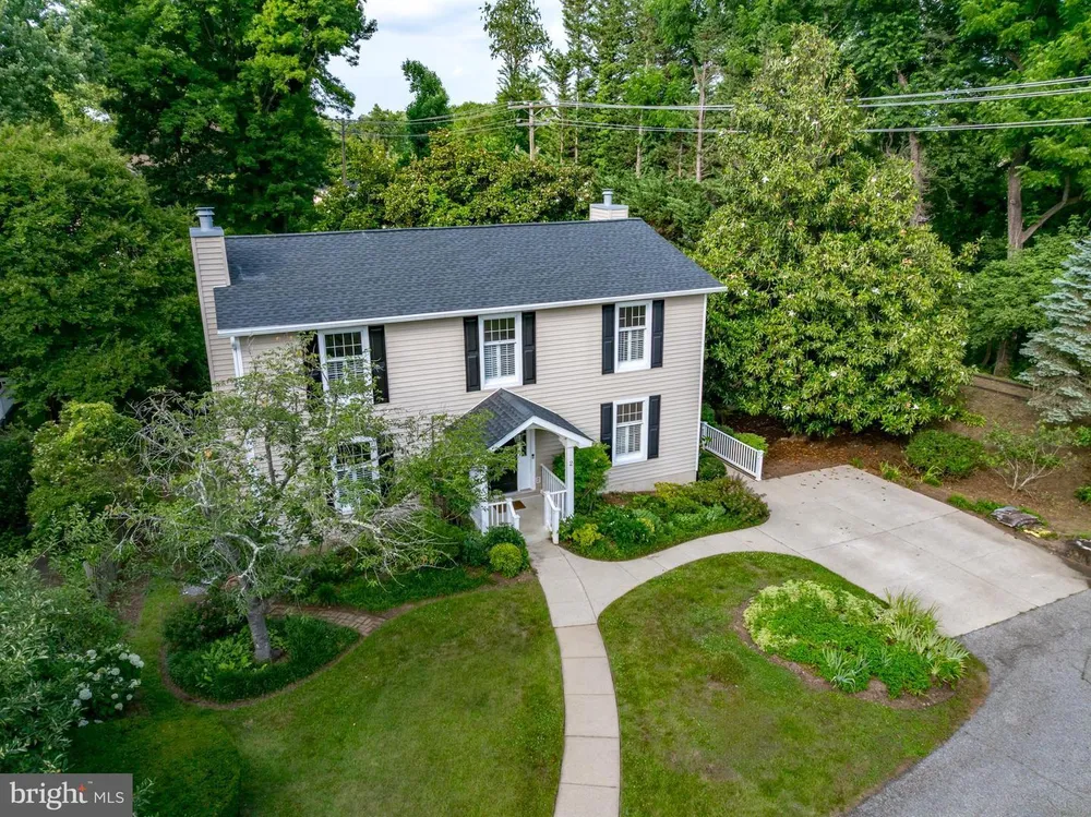 2 Tolson St, Annapolis, MD 21401