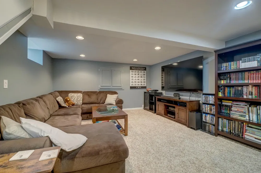 1742 Nevada Ave E, Saint Paul, MN 55106