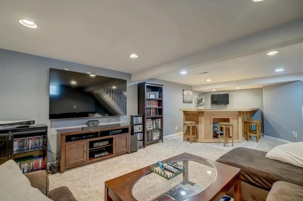1742 Nevada Ave E, Saint Paul, MN 55106