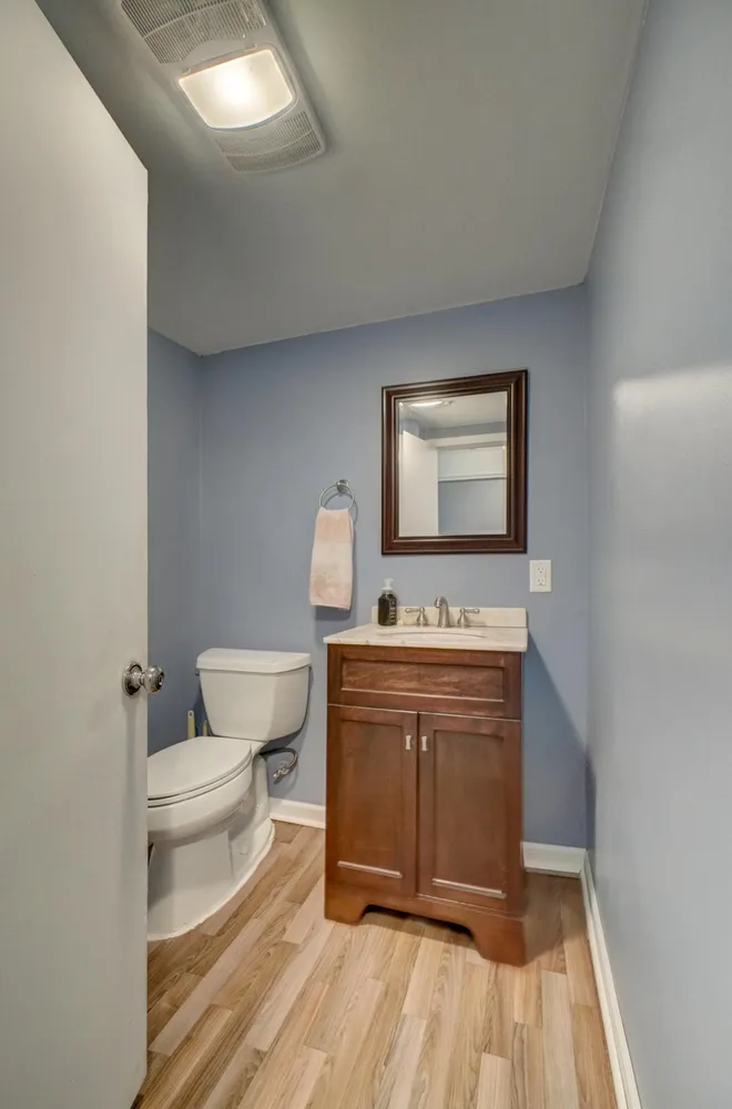 1742 Nevada Ave E, Saint Paul, MN 55106