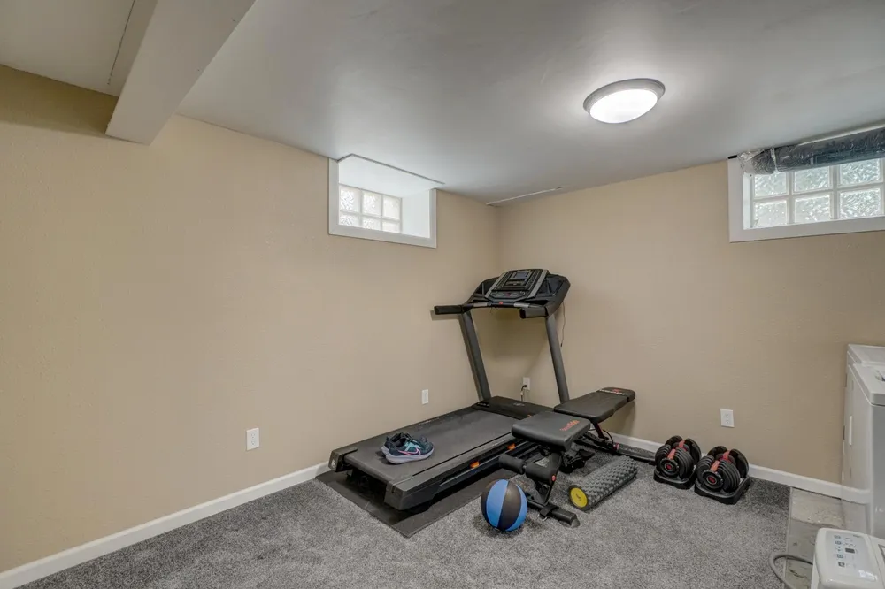 1742 Nevada Ave E, Saint Paul, MN 55106