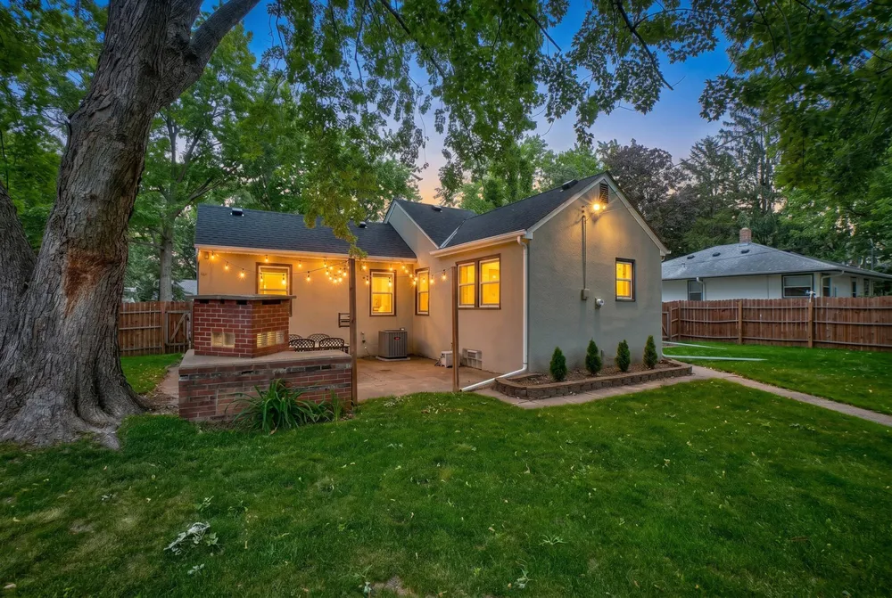 1742 Nevada Ave E, Saint Paul, MN 55106