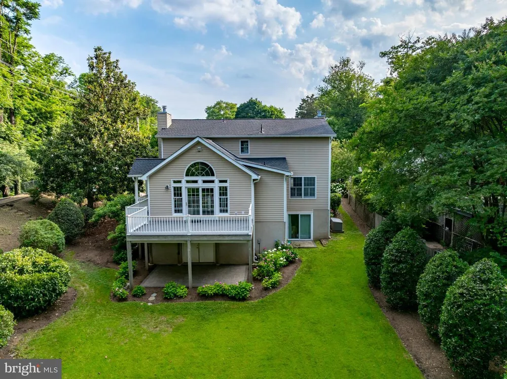 2 Tolson St, Annapolis, MD 21401