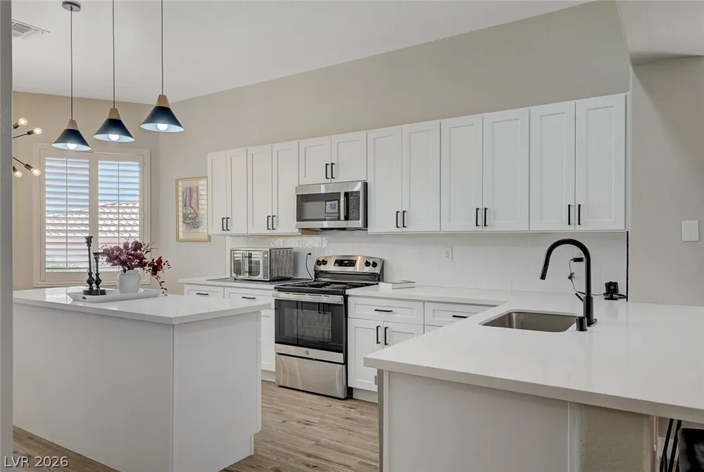 10613 Spring Garden Ct, Las Vegas, NV 89134
