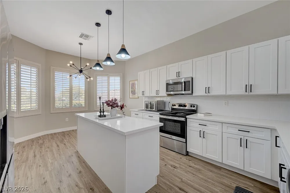 10613 Spring Garden Ct, Las Vegas, NV 89134