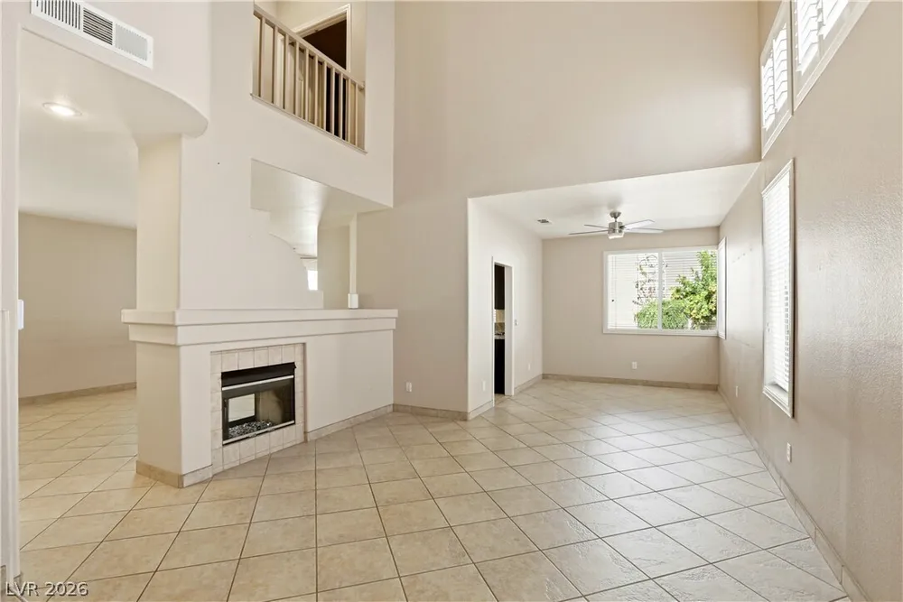 2221 Juniper Berry Dr, Las Vegas, NV 89134