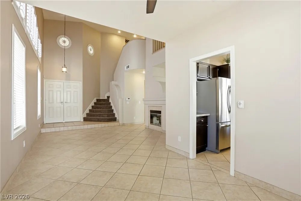 2221 Juniper Berry Dr, Las Vegas, NV 89134