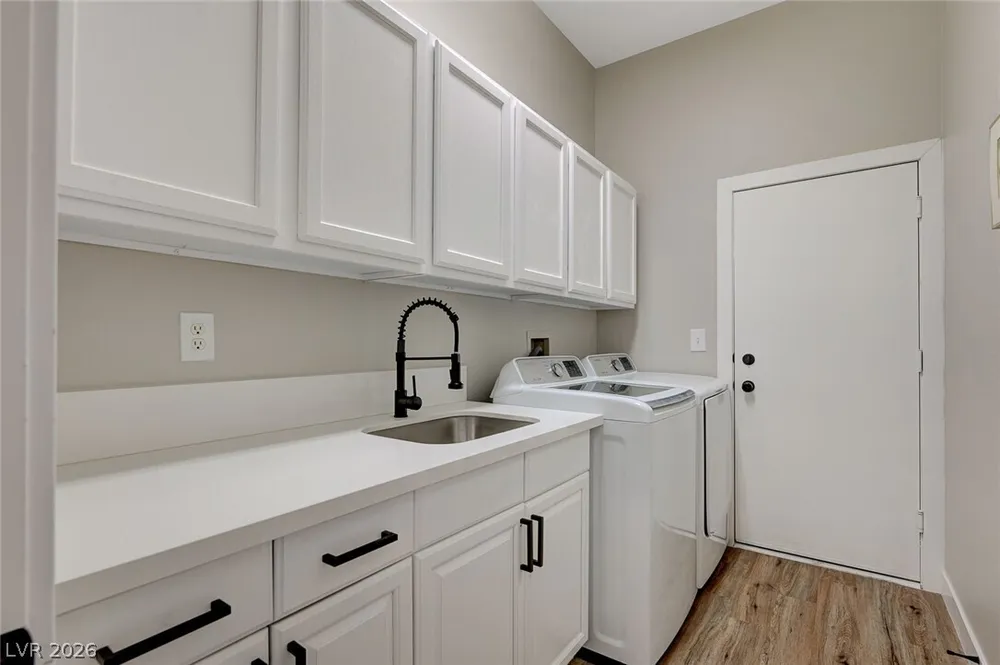 10613 Spring Garden Ct, Las Vegas, NV 89134